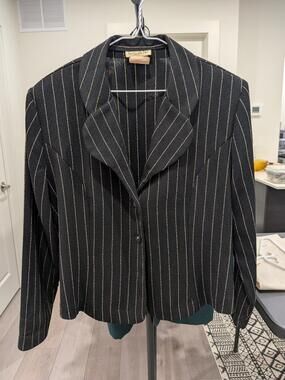 Vintage Gilani Pinstripe Black Textured Blazer Made in Canada Women's Size M